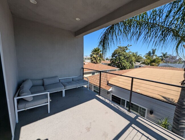 Building Photo - New Build 2023!! 4BD/2BA