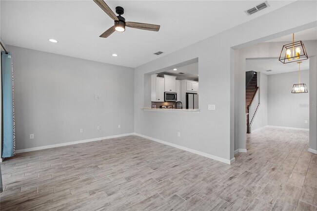 Building Photo - 5007 Sunnyside Ln