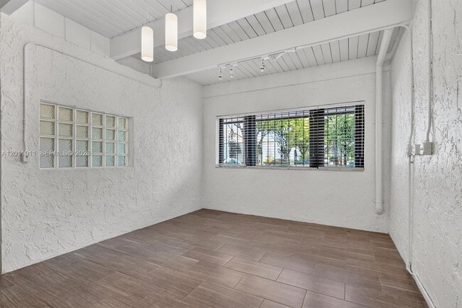 Building Photo - 8855 SW 62nd Terrace