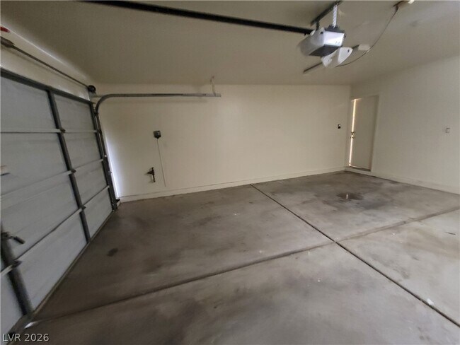 Building Photo - 4406 Cinema Ave