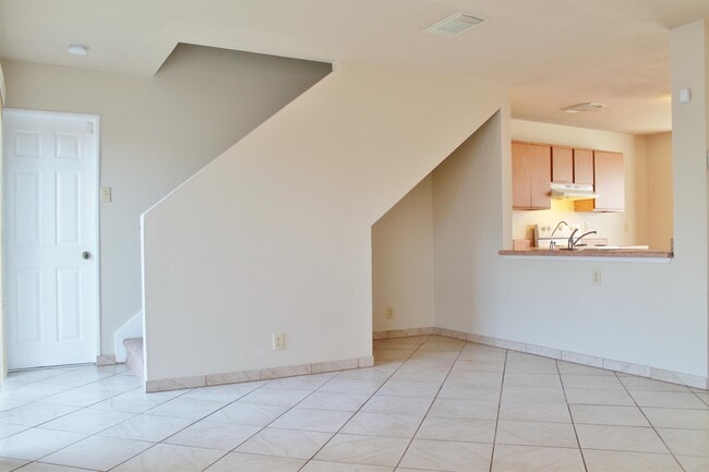 Building Photo - 7955 Ruby Meadow