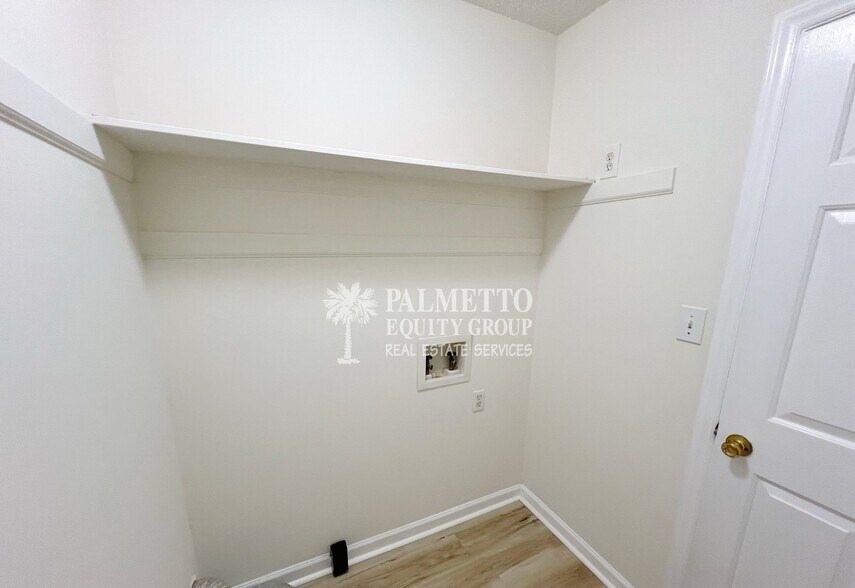 Building Photo - 4806 Shady Pine Dr