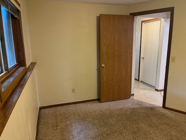 Building Photo - 211 Brookwood Dr