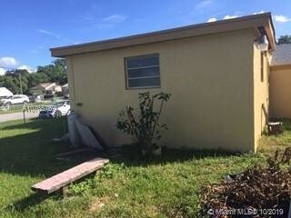 Building Photo - 1001 NW 65th St