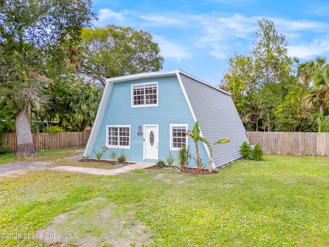 Building Photo - 6260 Marcy St