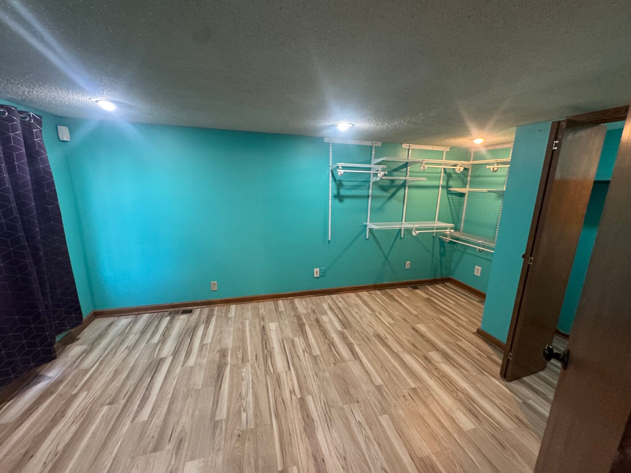 Building Photo - 2116 S Gold St