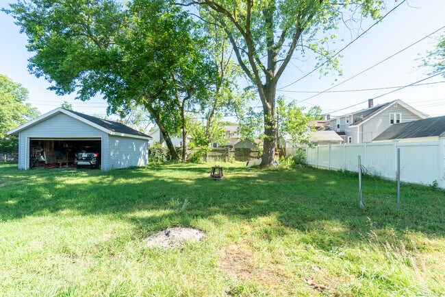 Building Photo - 51 East 21st Street