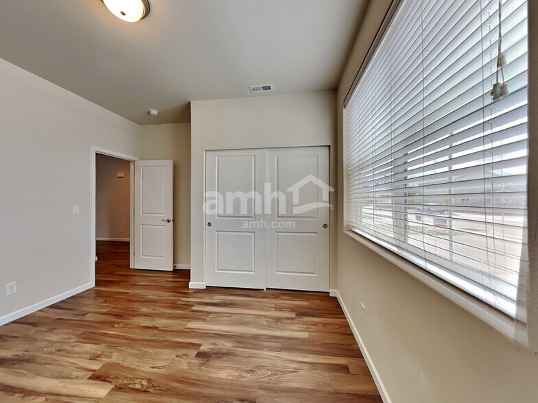 Building Photo - 455 McKinley St