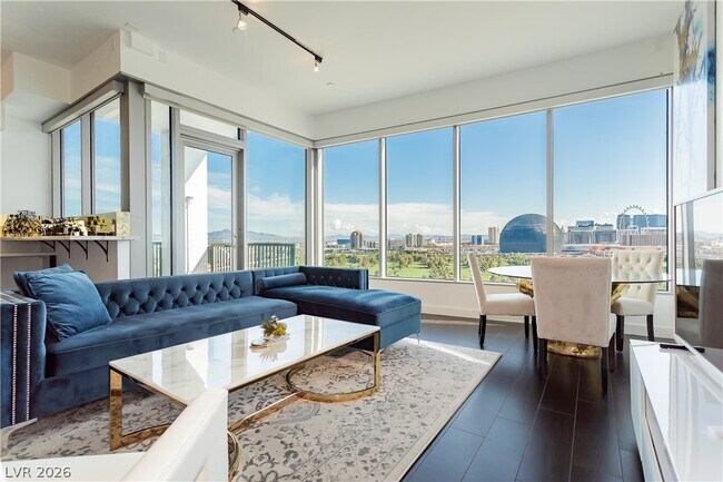 Building Photo - 360 E Desert Inn Rd