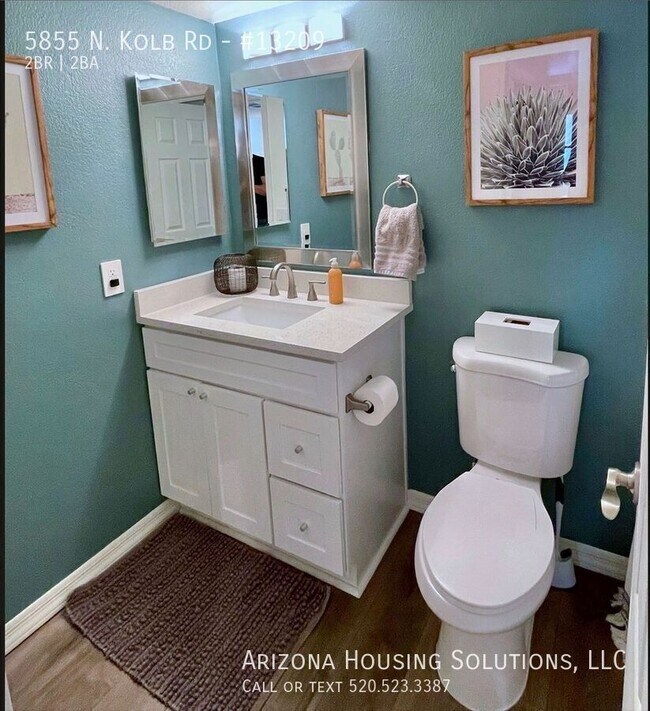 Building Photo - 5855 N Kolb Rd