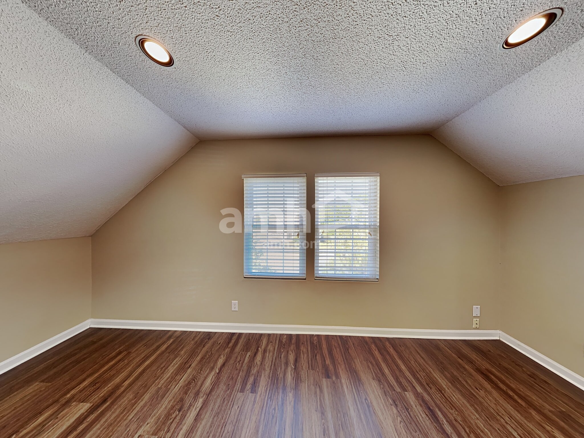 Building Photo - 7101 Missionary Ridge Dr