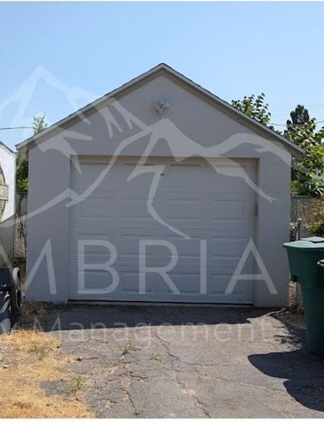 Building Photo - Charming 3BD Home in Murray