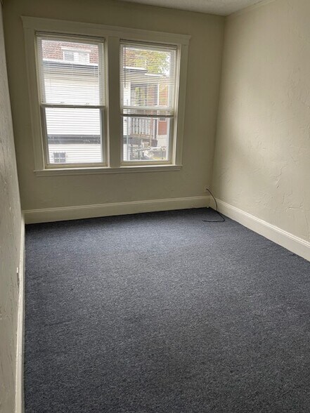 Building Photo - 117A Hawthorne St