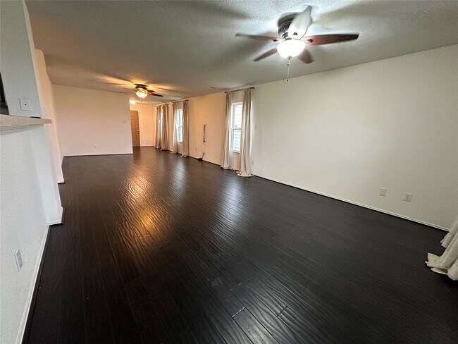 Building Photo - 7706 Sagemark Ridge Dr