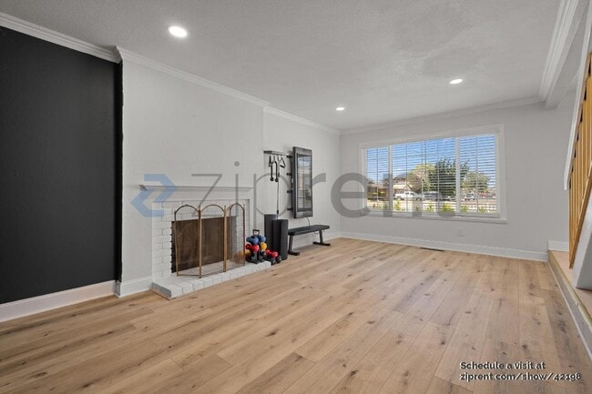 Building Photo - 4574 Ellen Way