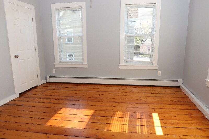 Building Photo - 22 Forest St