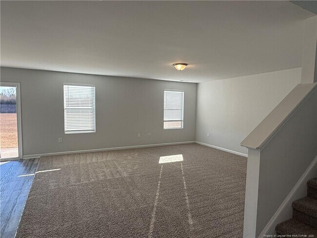 Building Photo - 204 Taylors Crk Wy