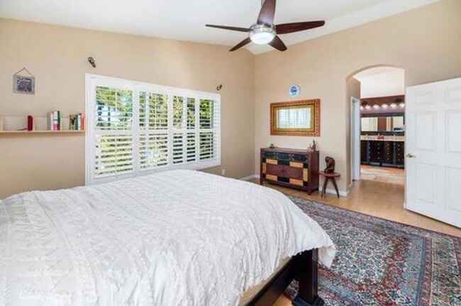 Building Photo - 5 Bedroom Home in Carmel Valley Cul-de-Sac