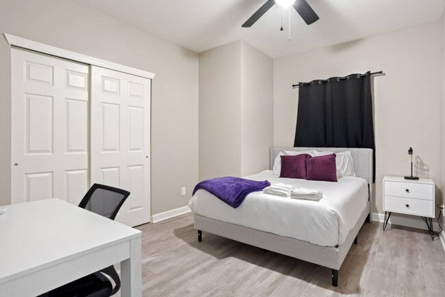 Building Photo - 1523 S East St