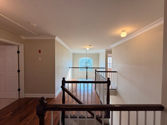 Building Photo - 87 Timberhill Dr