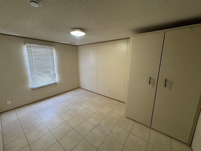 Building Photo - 7008 N C R 1500