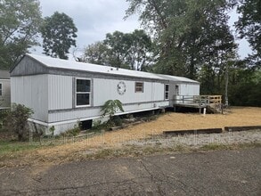 Building Photo - 515 Orme Ave