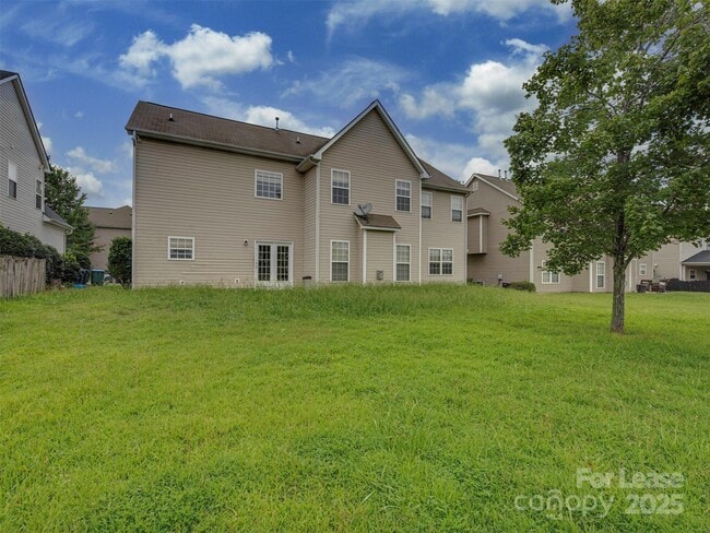 Building Photo - 5607 Fulton Ridge Dr