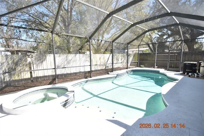 Building Photo - 813 Parsons Pointe St