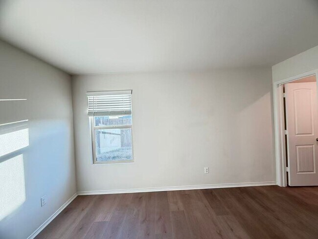 Building Photo - Adorable house in Crandall