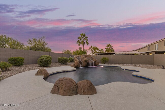 Building Photo - 31748 N Blackfoot Dr