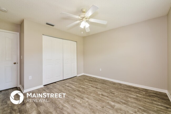 Building Photo - 7527 42nd Ct E