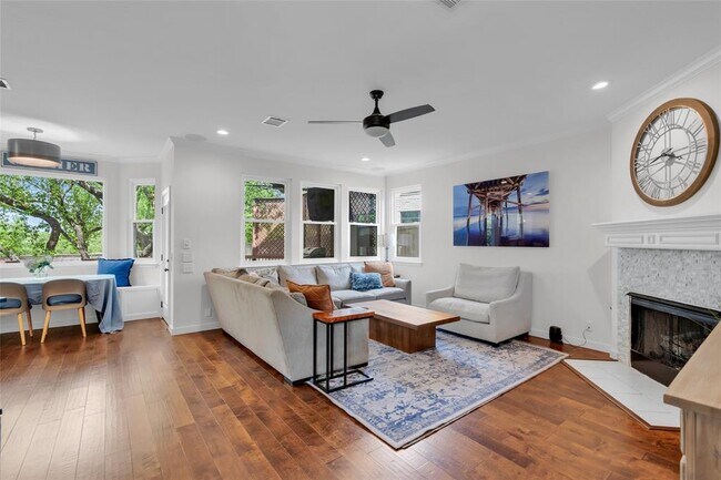 Building Photo - 11500 Emerald Falls Dr