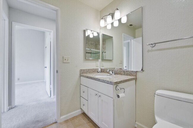Building Photo - Condo Near Cupertino High | Updated Kitche...