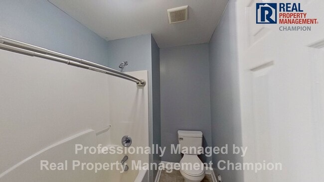 Building Photo - Move-In Ready 4 BD/2.5 BA Near Camp Lejeune w/Fenced Yard and Attached Garage
