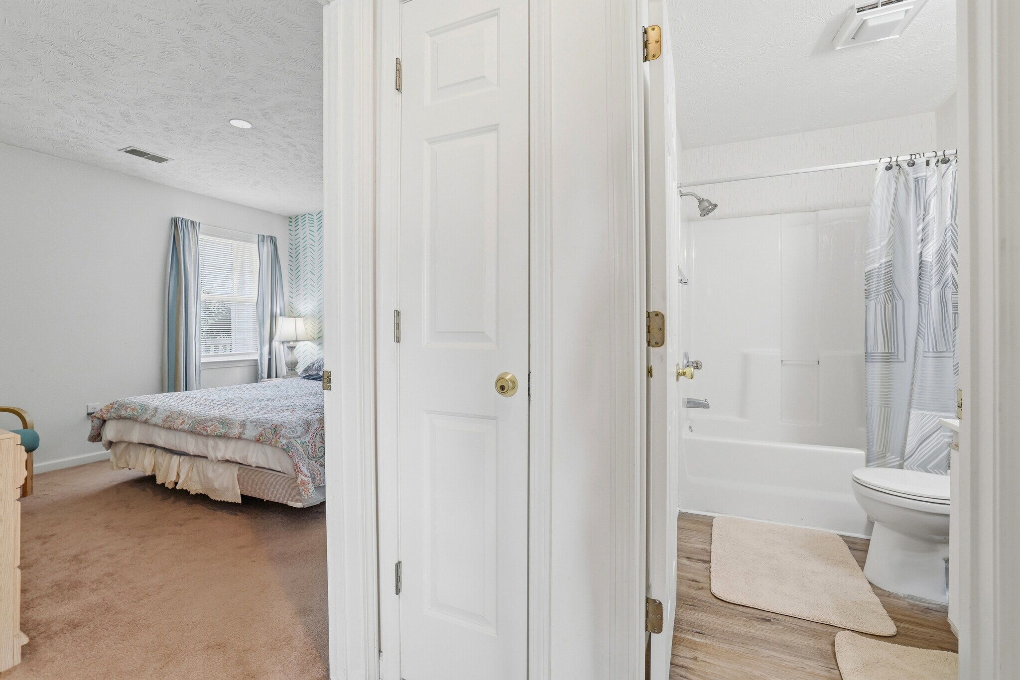 Building Photo - 510 White River Dr