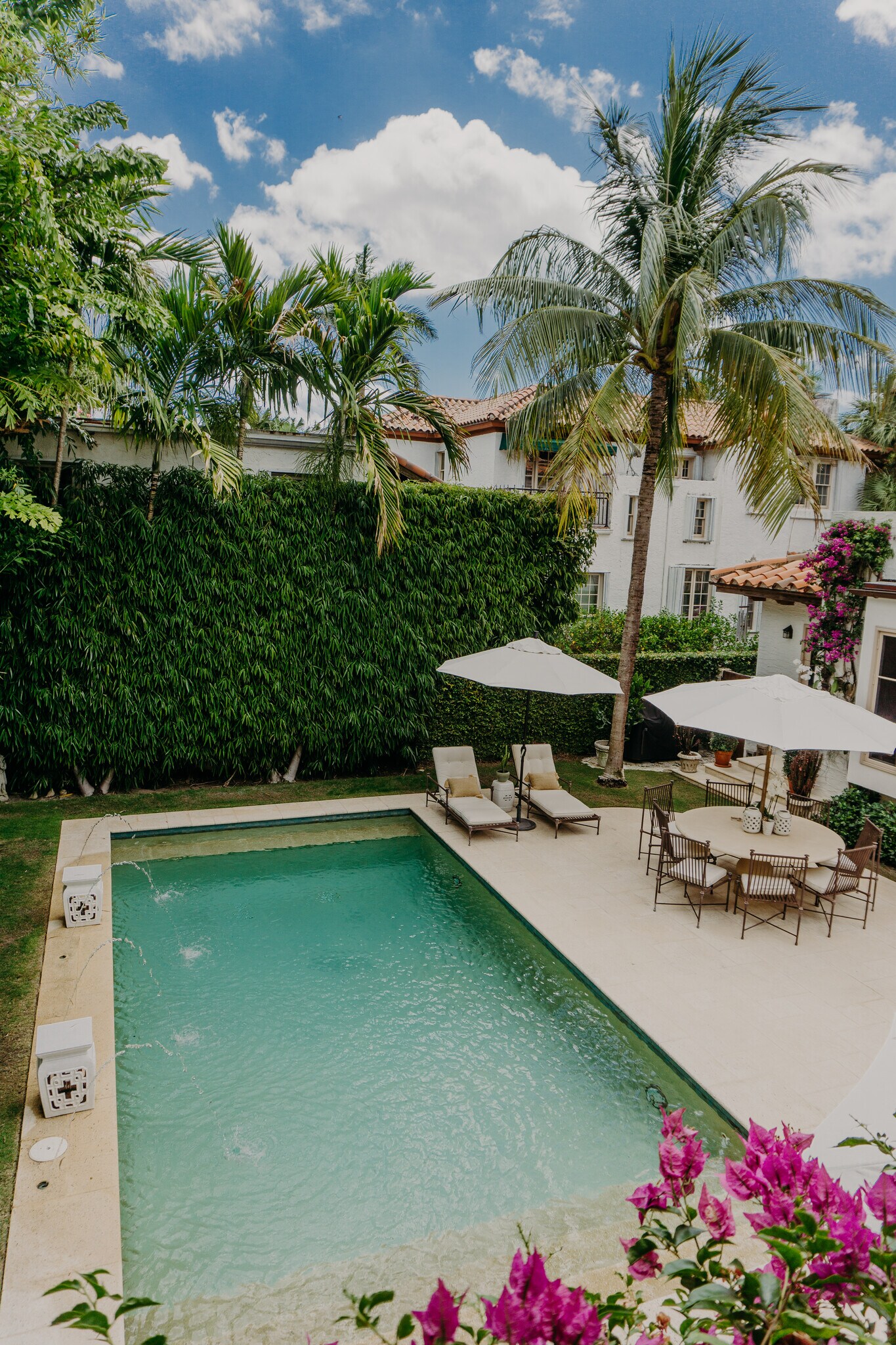 Pool area - 213 E Lakewood Rd