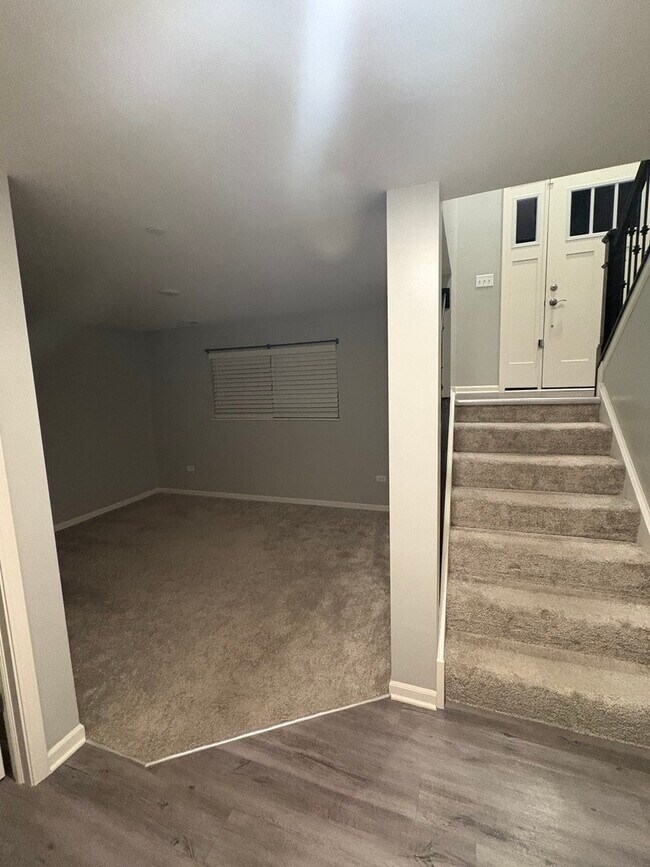 Building Photo - 8972 Dolby St