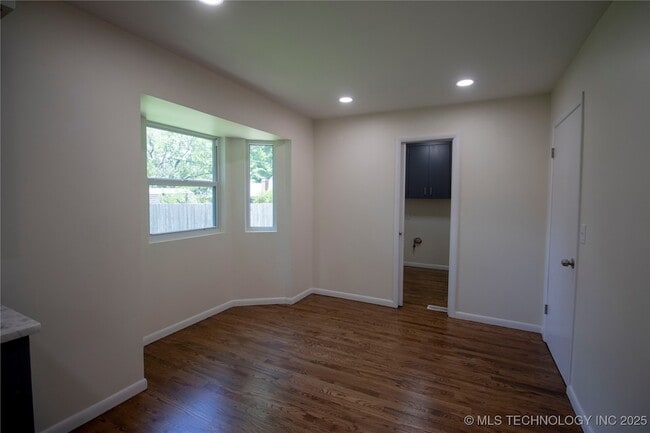 Building Photo - 5678 S Yorktown Pl