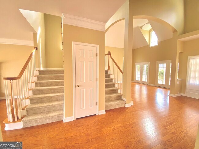 Building Photo - 1606 Cascade Overlook