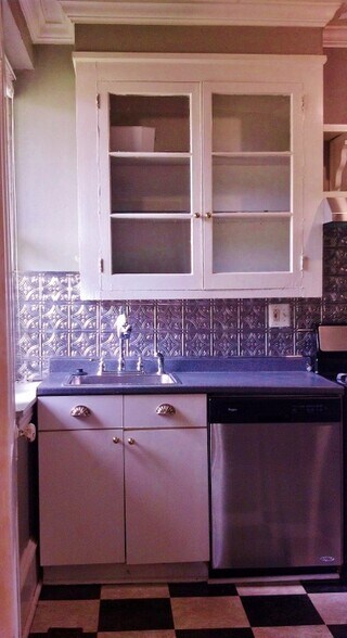 Building Photo - 37A Maple Ave