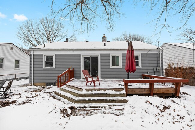 Building Photo - 4521 Thorncroft Ave