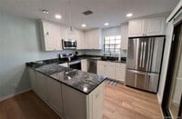 Building Photo - 7411 SE Jamestown Terrace