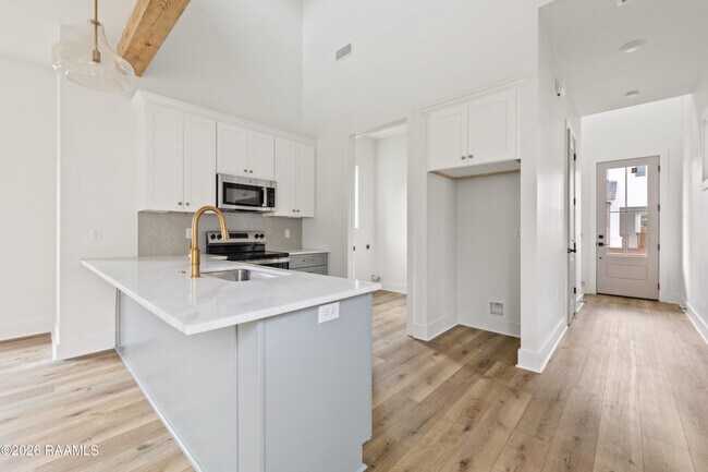 Building Photo - 121 Mayberry Grv St