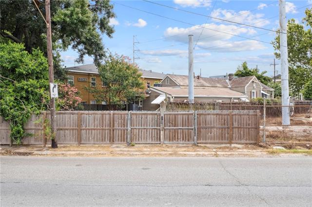 Building Photo - 1112 Monroe St