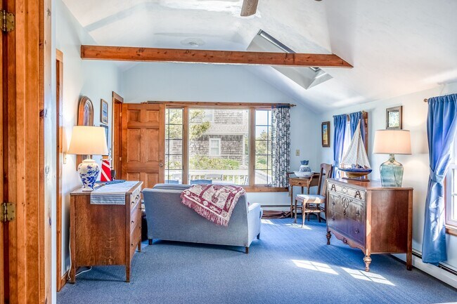 Building Photo - 3 Bemis Rd