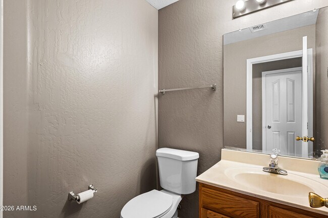 Building Photo - 3719 E Inverness Ave