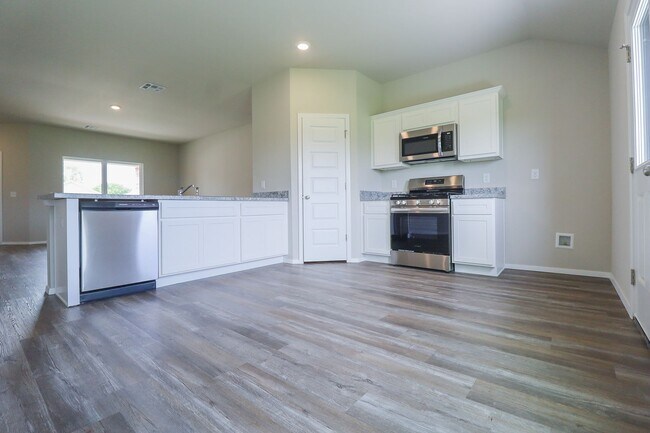 Building Photo - 16429 S 85th E Ave
