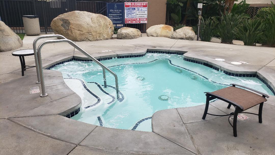 Building Photo - 5540 Owensmouth Ave