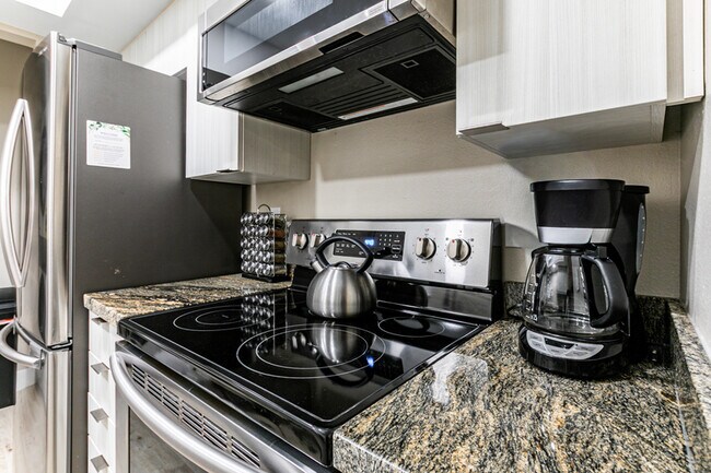 Building Photo - 6861 N 2200 W