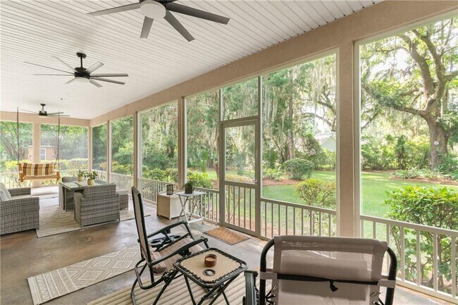 Building Photo - 111 Chinquapin Dr